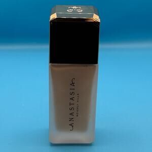 Anastasia Blurring Matte Foundation in 0CR